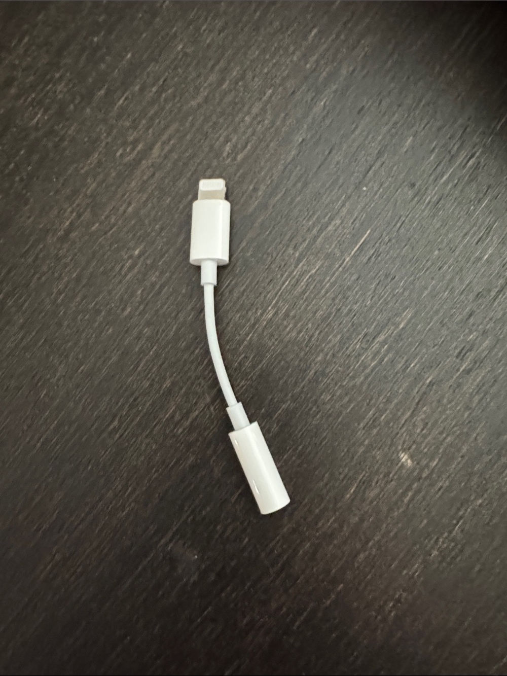 White Lightning to 3.5mm Headphone Adapter